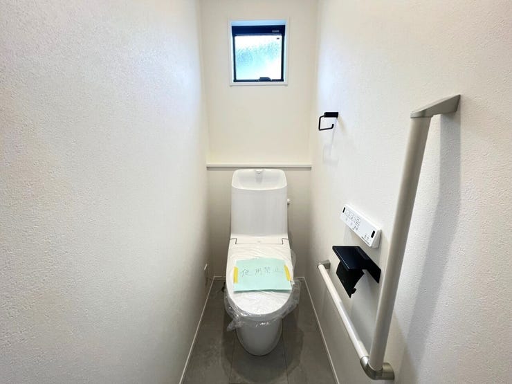 1階2階にそれぞれトイレ付きです!