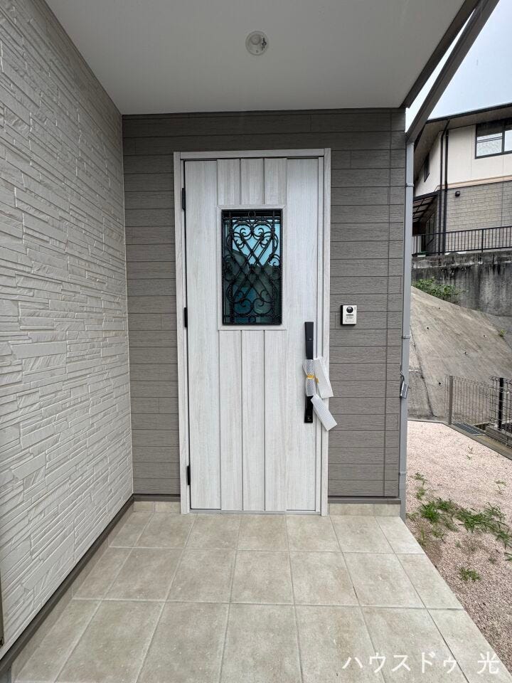■□明るく開放感のある玄関アプローチです□■