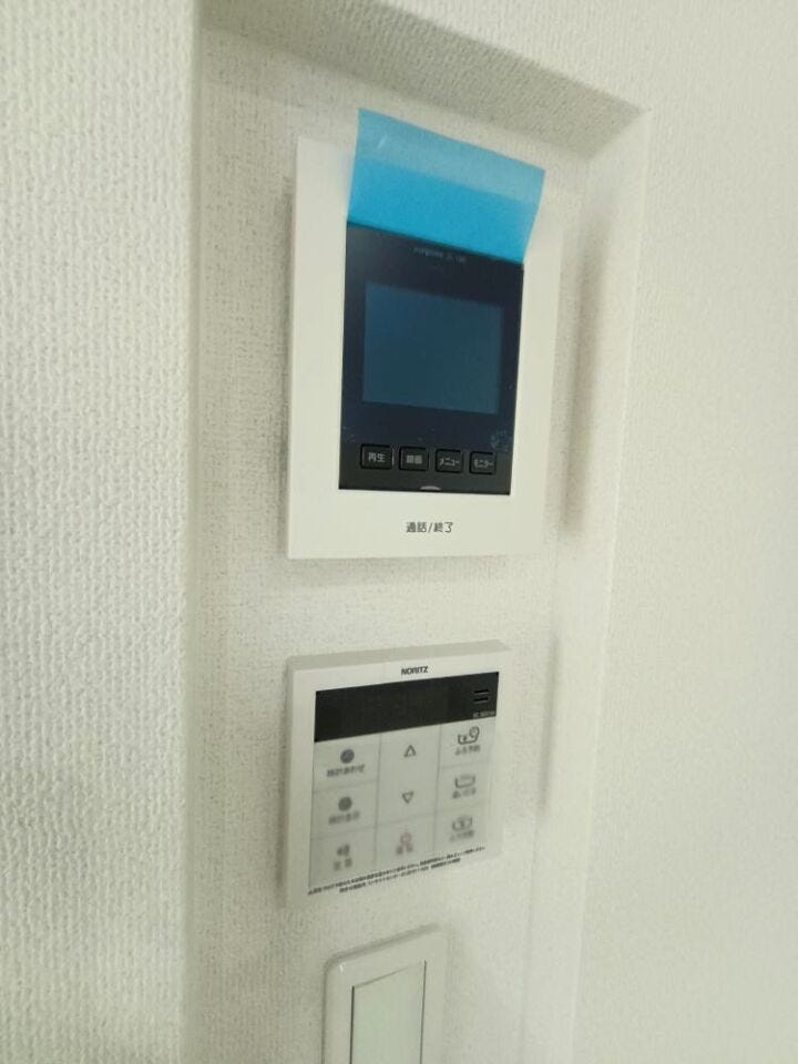 モニター付きインターホンや浴室乾燥機など、毎日の暮らしを快適にする便利な設備を完備。安心と使いやすさを兼ね備えた住まいです。