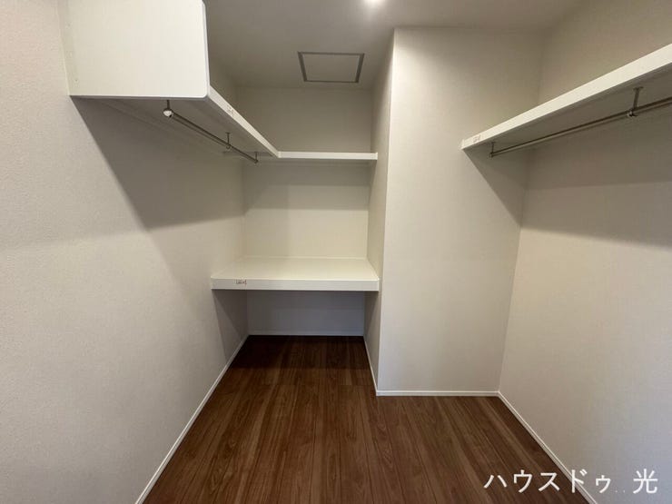 ■□広々ウォークインクローゼットです□■