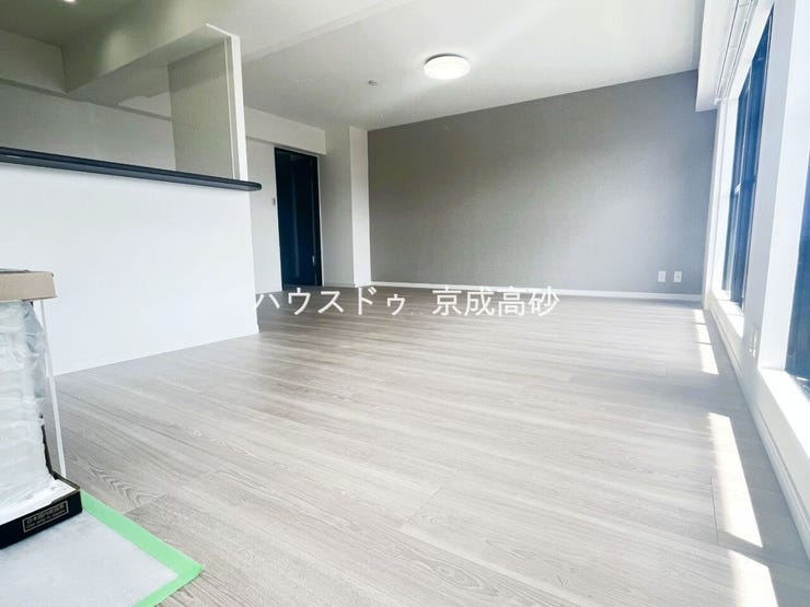 落ち着いた雰囲気に包まれて、伸びやかな空間の中で、ゆったりと家族団らんのひとときを過ごせます。