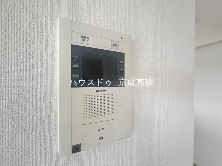 来訪者の確認をして対応出来るTVモニター付インターホン!お子さまのお留守番にも安心ですね!