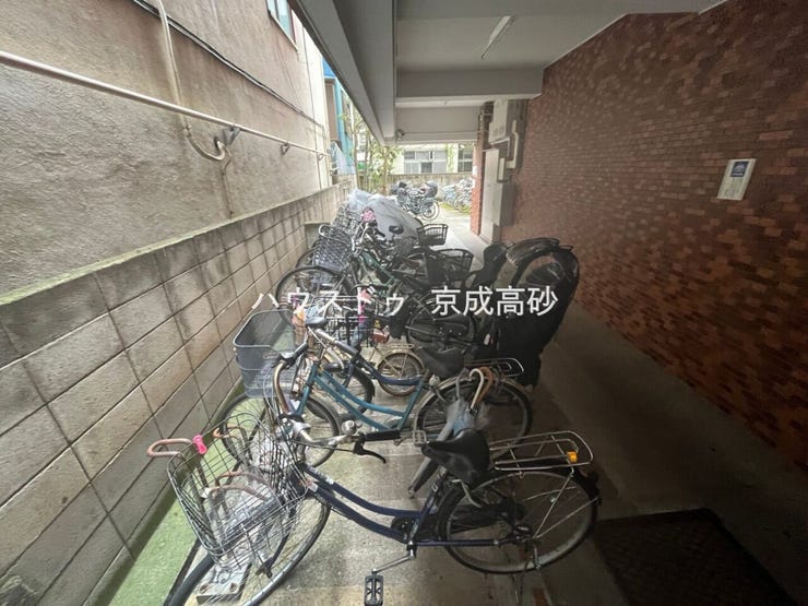 屋根付き駐輪場
