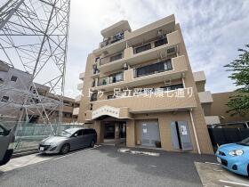 足立区東保木間１丁目