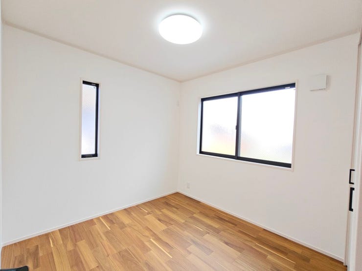 2面採光の明るいお部屋です!