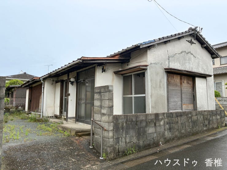東側6.4m道路と北側4.5m道路に接する角地です!(現況古家付き)