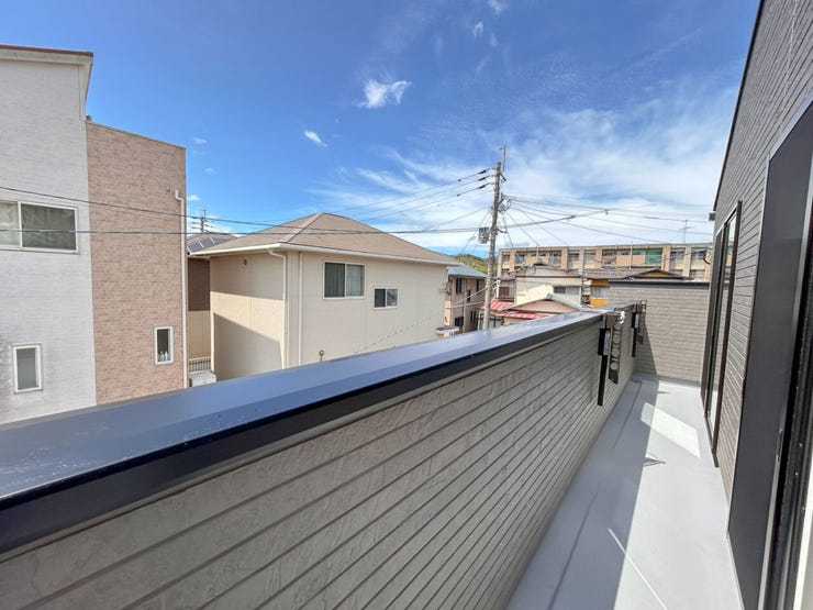 オール電化♪太陽光パネル♪小倉南区南方新築戸建て◎駐車場◎電動シャッター◎キーレス玄関
