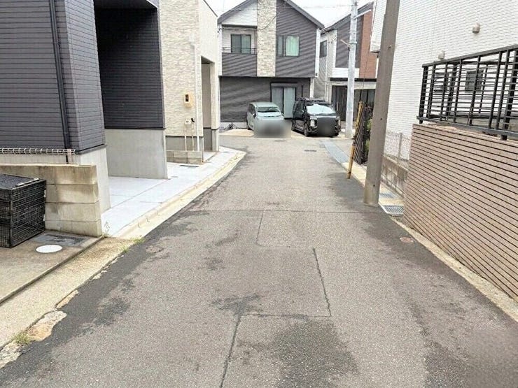 交通量の少ない道路です