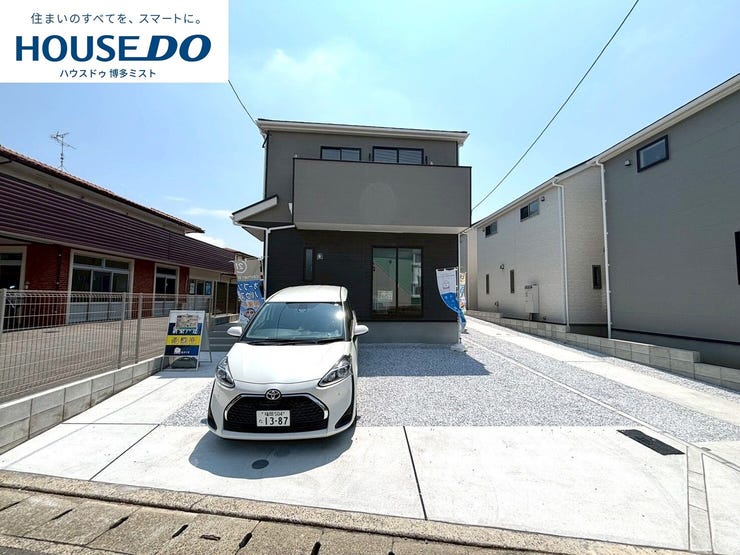 【外観】
【福岡市東区水谷 1号棟】*西鉄千早駅&JR千早駅 Wアクセス*歩10分圏内にスーパー、コンビニ、幼稚園保育園が揃う、忙しいパパやママに嬉しい立地