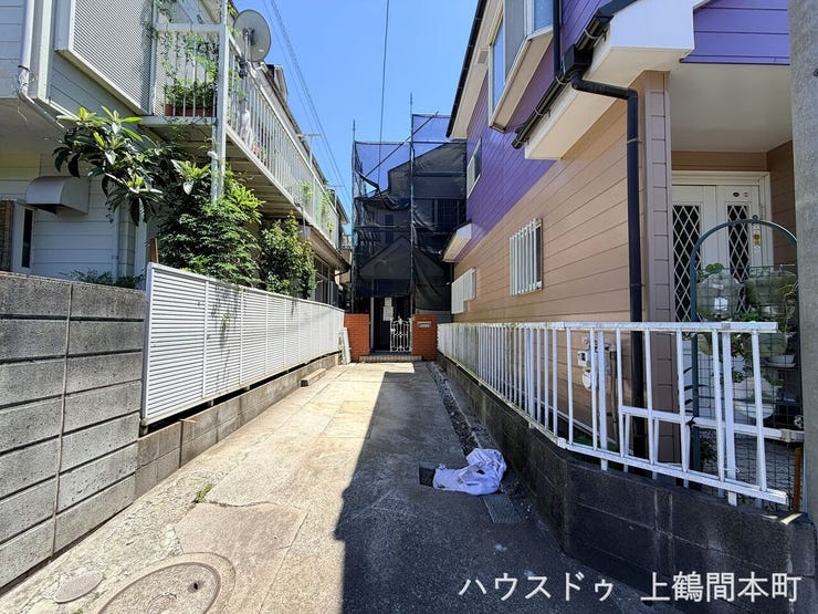 敷地入り口です。