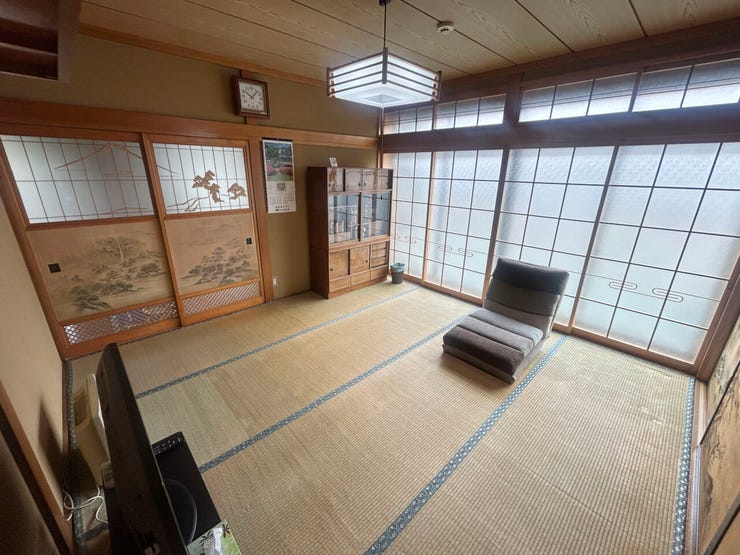 室内(2026年5月)撮影
◎現地案内予約受付中!◎
客間としてもご活用いただける8帖の和室♪