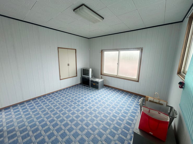 室内(2026年5月)撮影
◎現地案内予約受付中!◎
明るく風通し良好な2階洋室♪