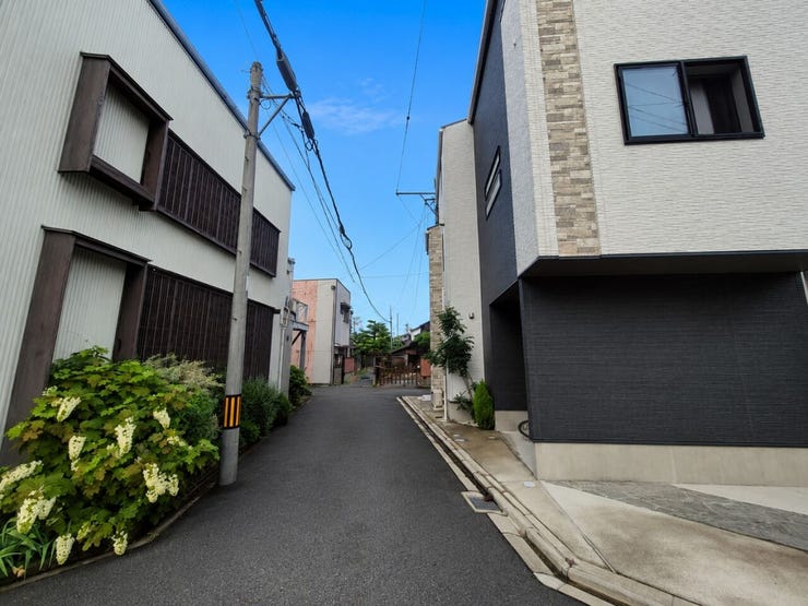 □北側道路
※AI加工により空を加工しています。