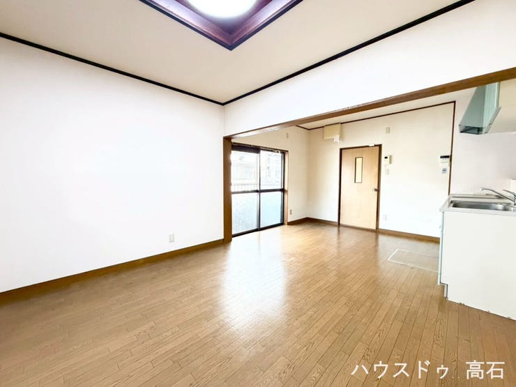 自然光が優しく広がる心地よい空間。