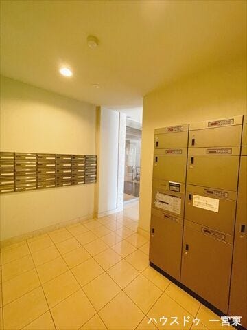 ≪ポスト・宅配BOX≫宅配BOXは留守がちなご家庭でもいつでも気兼ねなく荷物が受け取れます。