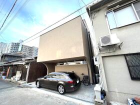 大阪市北区中津３丁目