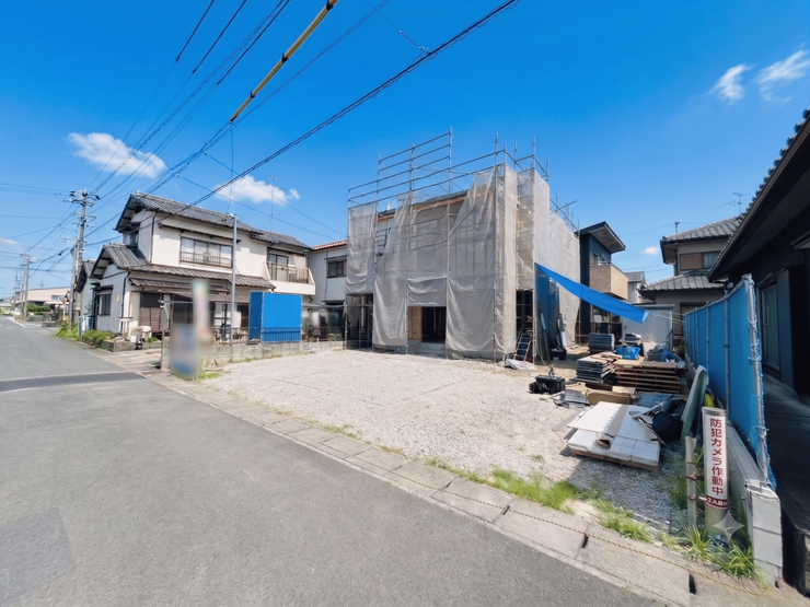 騒音や混雑が少ない閑静な住宅街は、家族連れや静かな暮らしを求める方におすすめです!
さらに当物件と同様の物件の見学が可能です!気になる方はお気軽にお問い合わせください♪