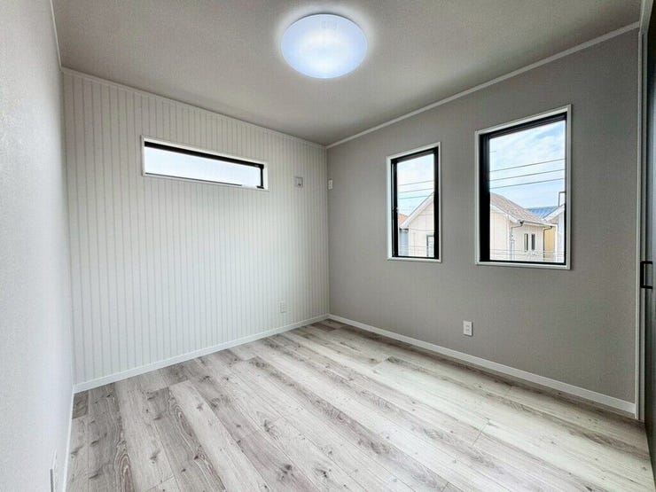 【Bedroom】主寝室や子ども部屋、在宅ワークにも使える洋室。暮らしに合わせて自由にレイアウトできます。