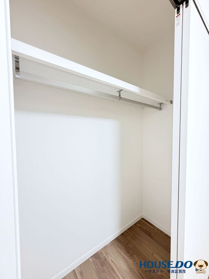 お部屋をすっきり保つ、頼もしい収納スペース