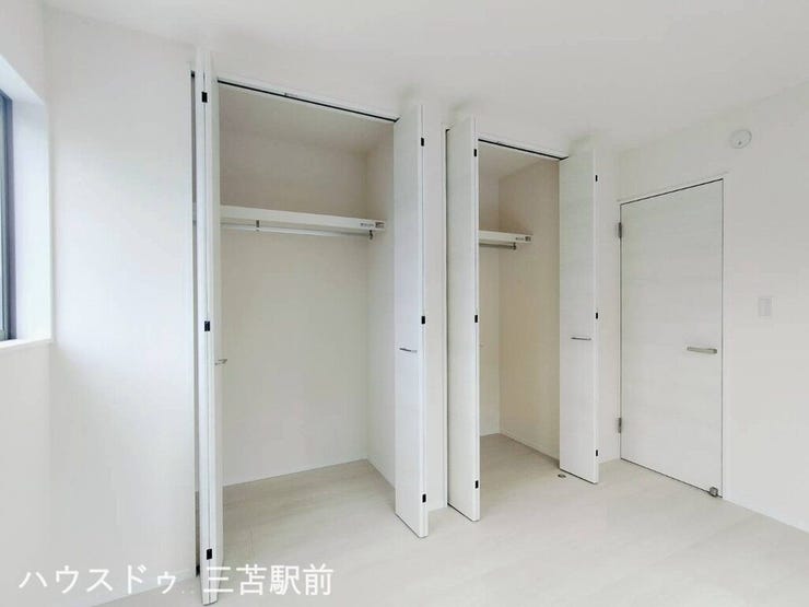《6.0帖洋室》洋室収納