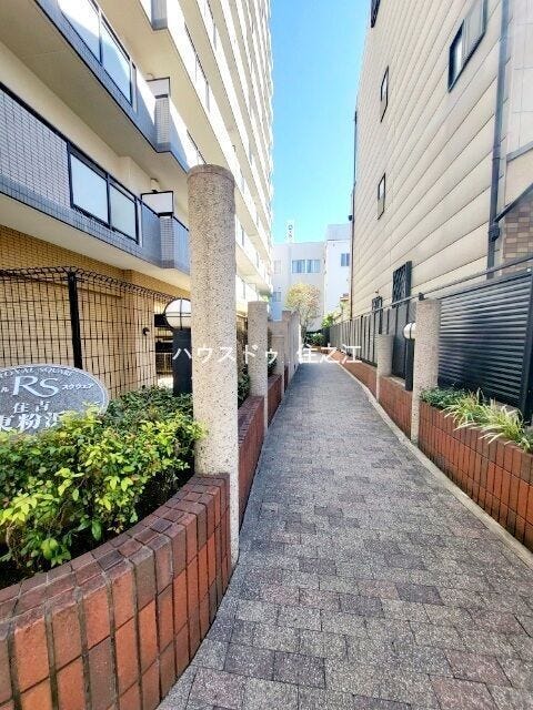 ★解放感のある入口で明るい印象を受けますね♪