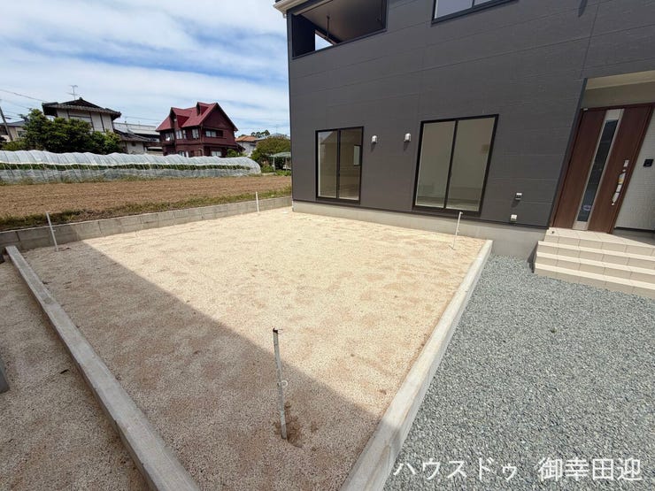 ■遊びと安らぎの多目的空間■子どもが安全に遊べ、ペットと触れ合い、大人も自然に癒やされる、暮らしを彩るスペースです。