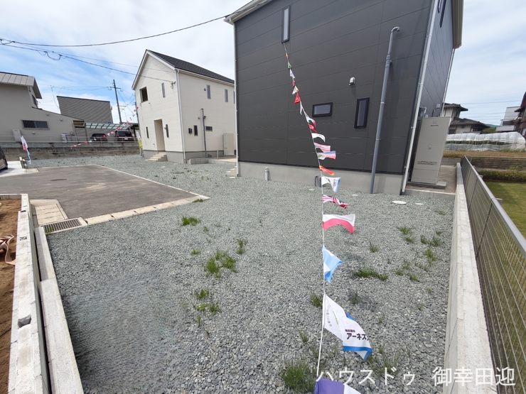 ■車と趣味の幅が広がる場所■単なる駐車スペースではない、洗車やタイヤ交換、DIYにも使える多目的な屋外スペースです。