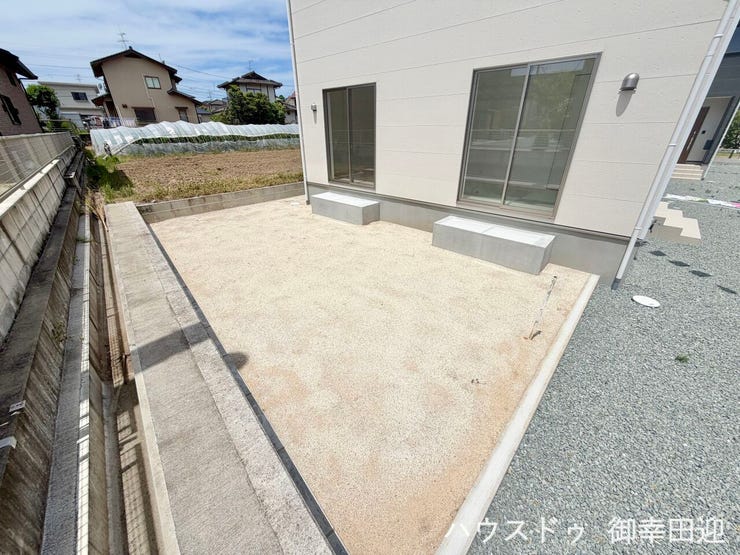 ■遊びと安らぎの多目的空間■子どもが安全に遊べ、ペットと触れ合い、大人も自然に癒やされる、暮らしを彩るスペースです。