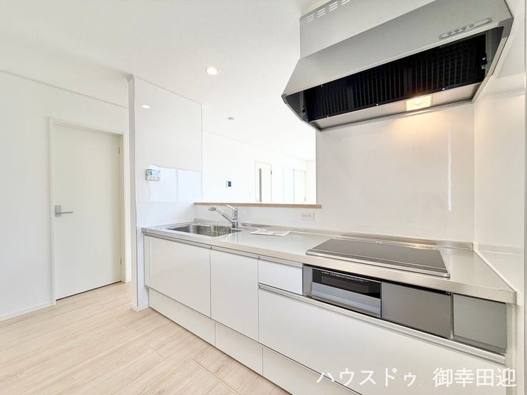 ■家族の「美味しい」が集まる舞台■高い機能性と美しいデザインを両立。料理する人も、待つ人も、笑顔になれる場所です。