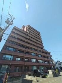 札幌市西区八軒一条東１丁目