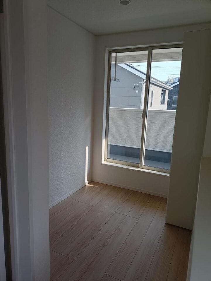 2面採光で日当たり・通風良好な明るく快適なお部屋です。