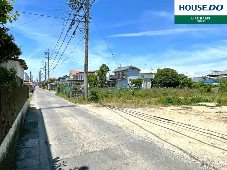 【前面道路】閑静な住宅街となっております。車通りも少ないので駐車も安心です。お子様のいるご家庭は安心して送り出せますね♪現地を実際に見ていただくことでしか分からない情報が沢山あります!