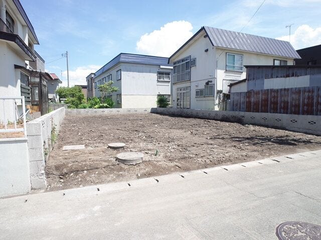 北西側から撮影しました。