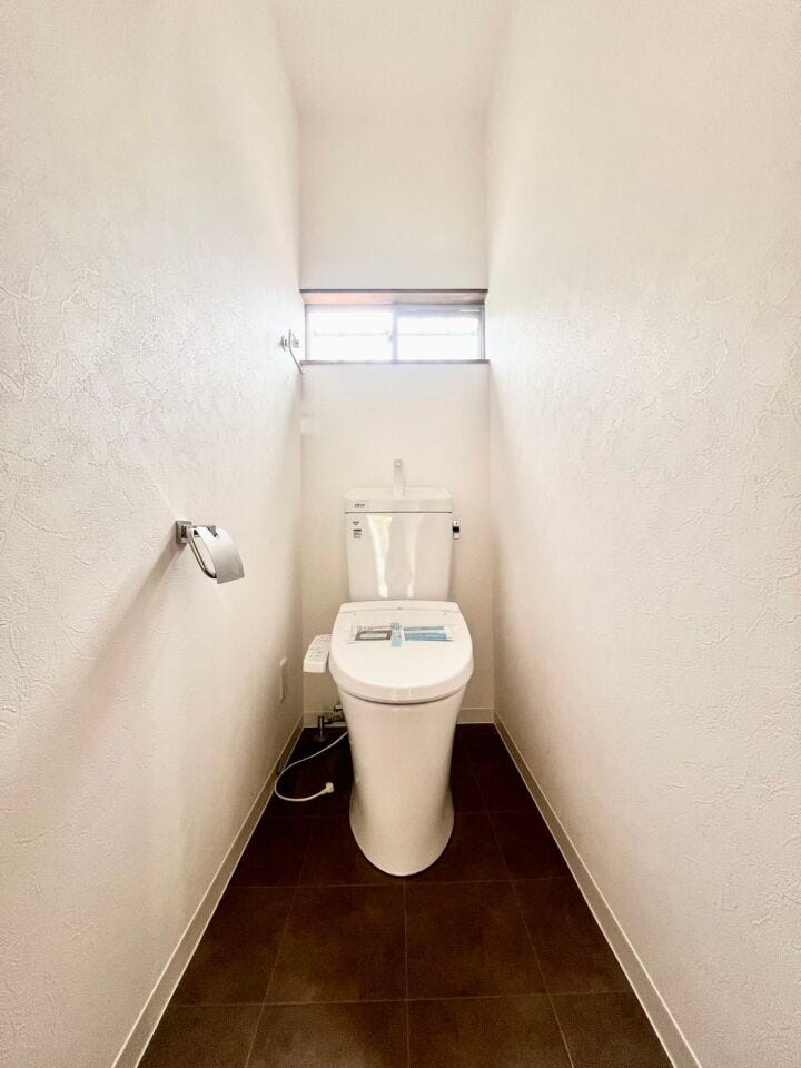 お手入れしやすい温水洗浄便座で、毎日快適♪