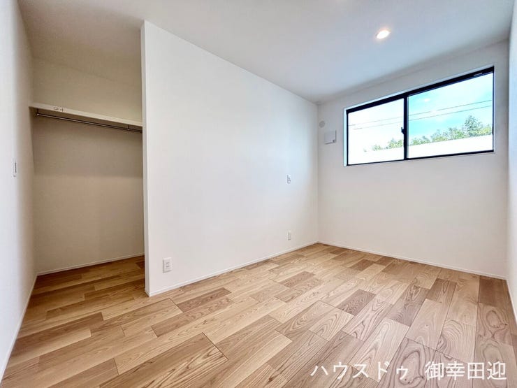 ■2階5帖洋室■心からリラックスできる静けさ、上質な眠りで、毎日をリセットします。明日への活力を養う空間です。