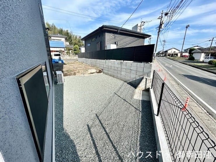 ■遊びと安らぎの多目的空間■子どもが安全に遊べ、ペットと触れ合い、大人も自然に癒やされる、暮らしを彩るスペースです。