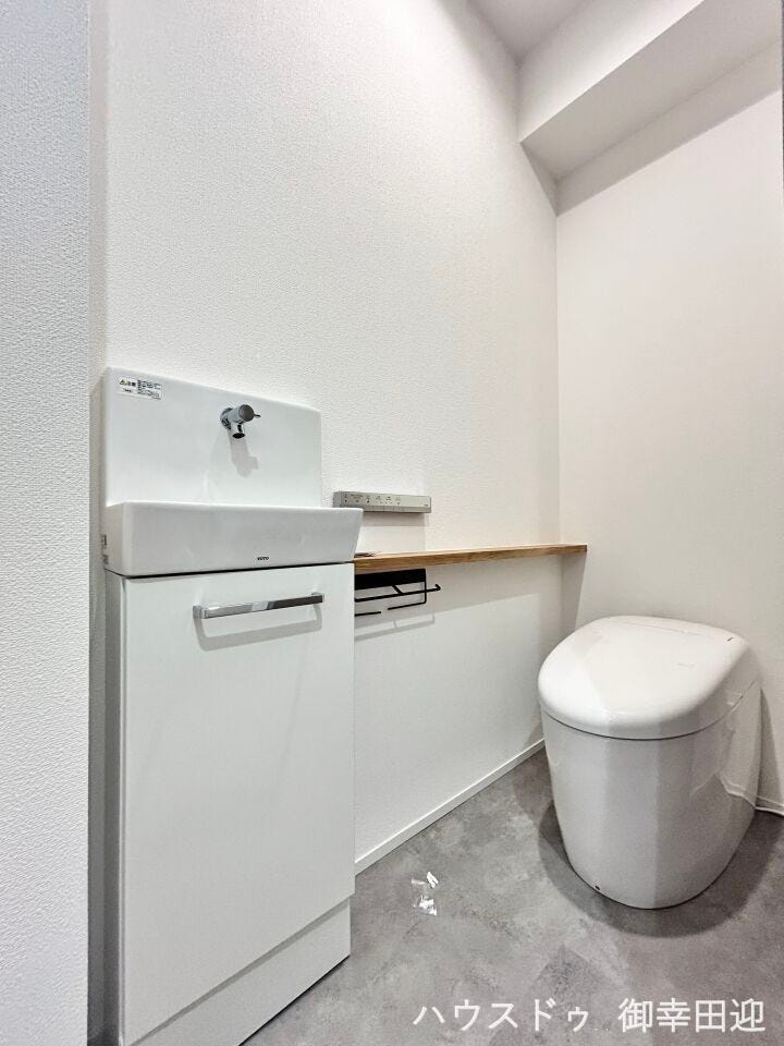 ■一人になれる安らぎの場所■清潔さと静けさを両立した空間。心落ち着くひとときを過ごせる、プライベートなレストルームです。
