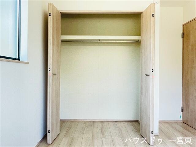 【5.2帖北東洋室】