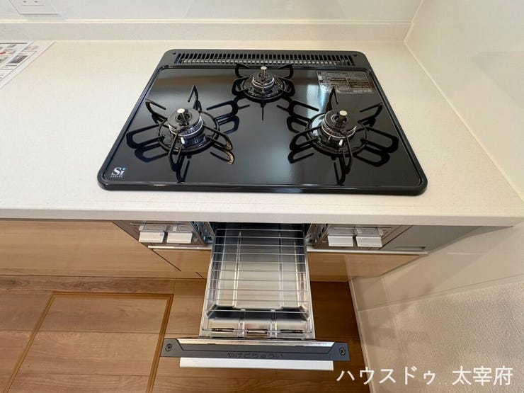 同時調理が可能◎「炒める・煮る・温める」を同時進行でき、料理の段取りがしやすいのが魅力です。品数が多い料理や作り置き調理も、余裕をもって対応できます。
