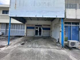 浦添市仲間３丁目