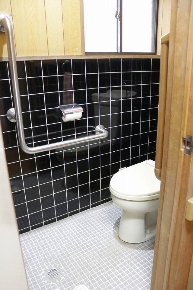 手すり設備あり。