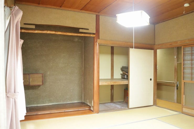 1F和室に床の間あり。