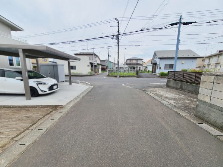 現地(2026年5月)撮影
◎建築条件無し◎
詳細は、ハウスドゥ 八戸市庁前までお気軽にお問い合わせくださいませ♪