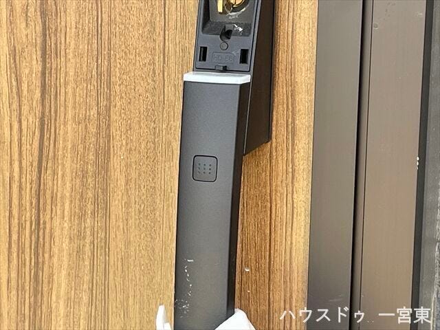 【スマートキー】防犯対策にも効果的!鍵を使用せずに施錠開錠がスムーズに行える非接触型の錠前システムです。