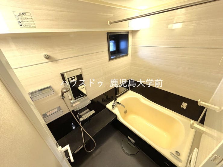 床夏シャワー付きの快適空間で日ごろの疲れが癒されます☆