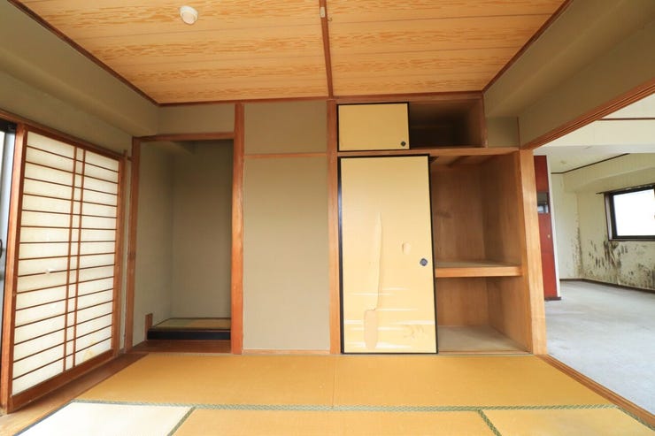 清水町 トーカンマンション多賀山 【和室6.2帖】
弊社にて無料でリフォーム見積もり致します。ワンストップサービスで物件の購入からリフォーム工事まで弊社にお任せ下さい