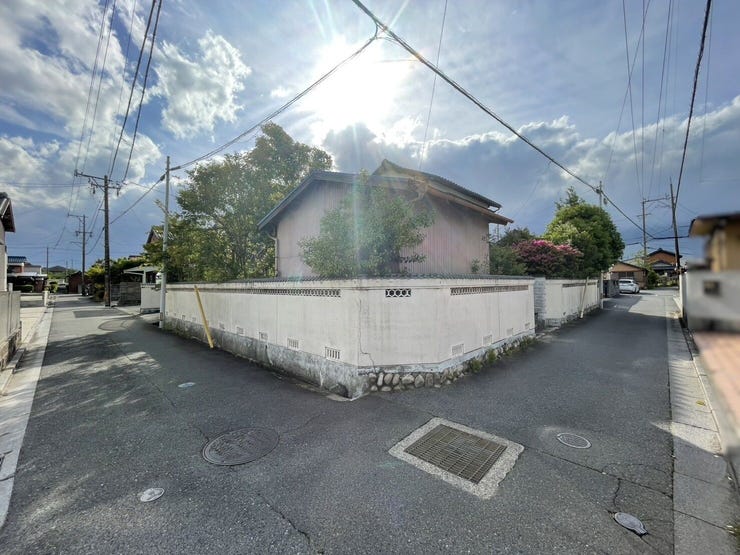 【外観】
【建築条件無し】
お好きなハウスメーカーで建築可能です。