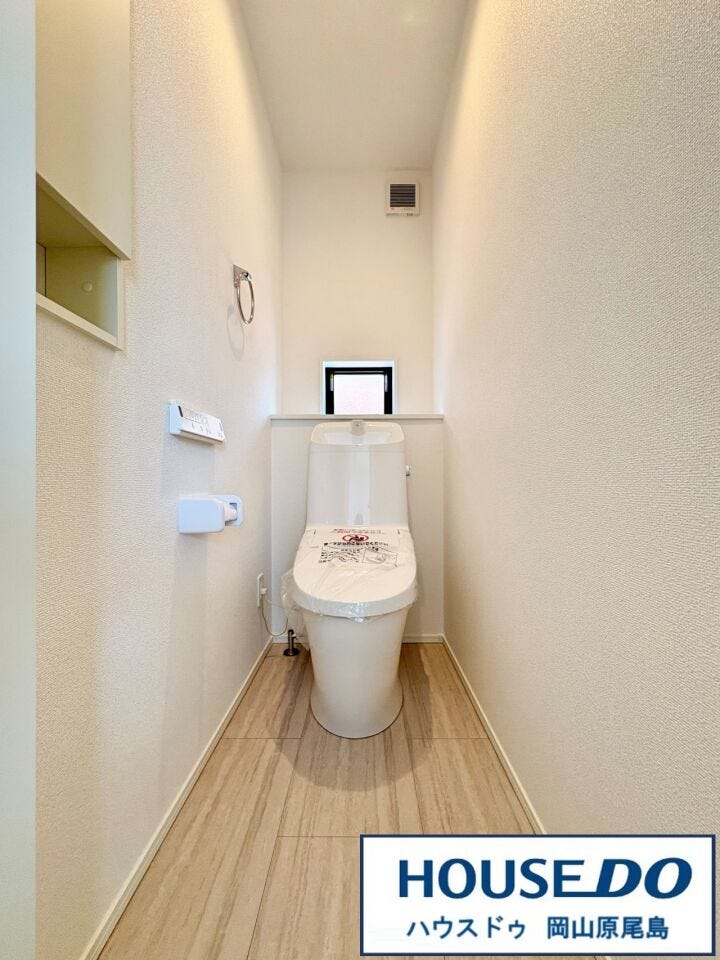 朝の忙しい時間にも活躍してくれそうな、トイレは1階と2階に配置しています♪
