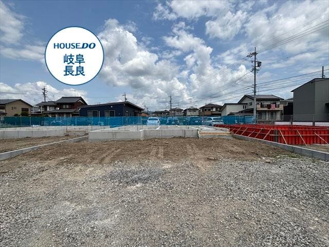 【外観】
樽見鉄道「糸貫」駅、車で7分
岐阜バス「物部」停、徒歩7分
西郷小学校、岐北中学校