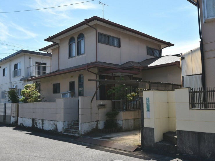 外観を北西側より撮影